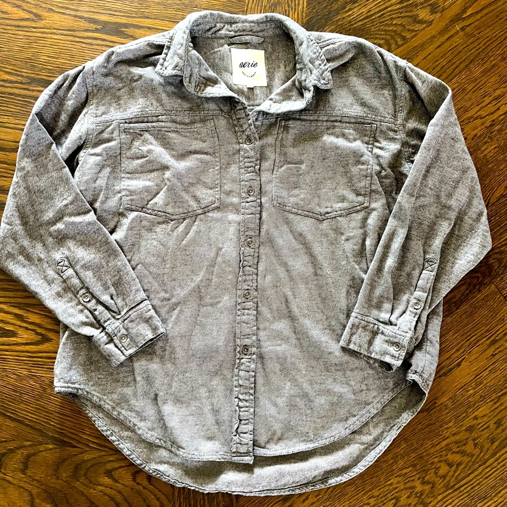Aerie Gray Button-Up Shirt small